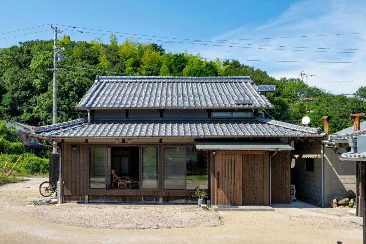 Omishima Space Omoya Imabari Railway Station Exterior foto